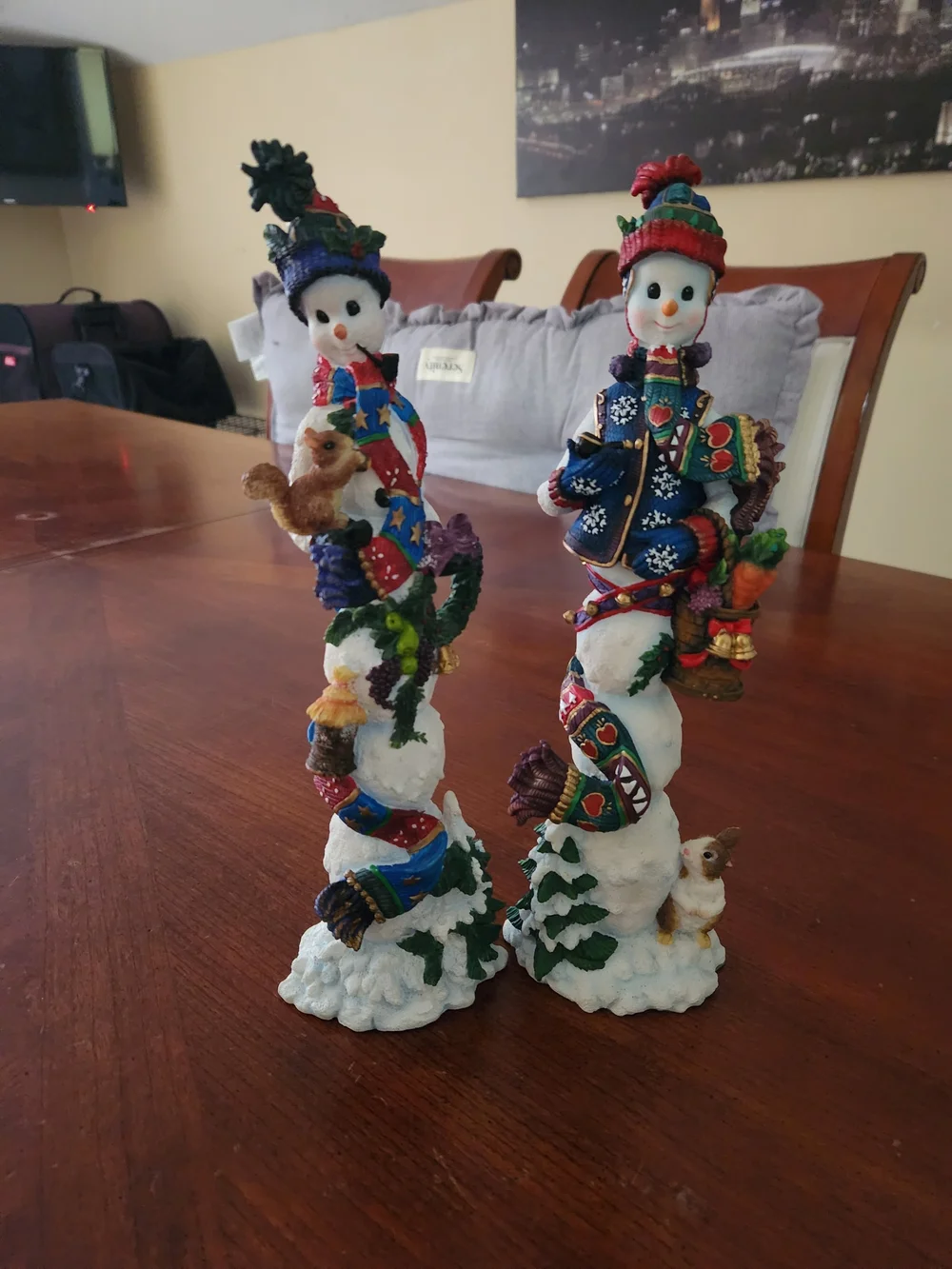 2000 Lenox 1ft Tall Multicolored Snowman Figurine Pair (Rabbit Missing Ear)